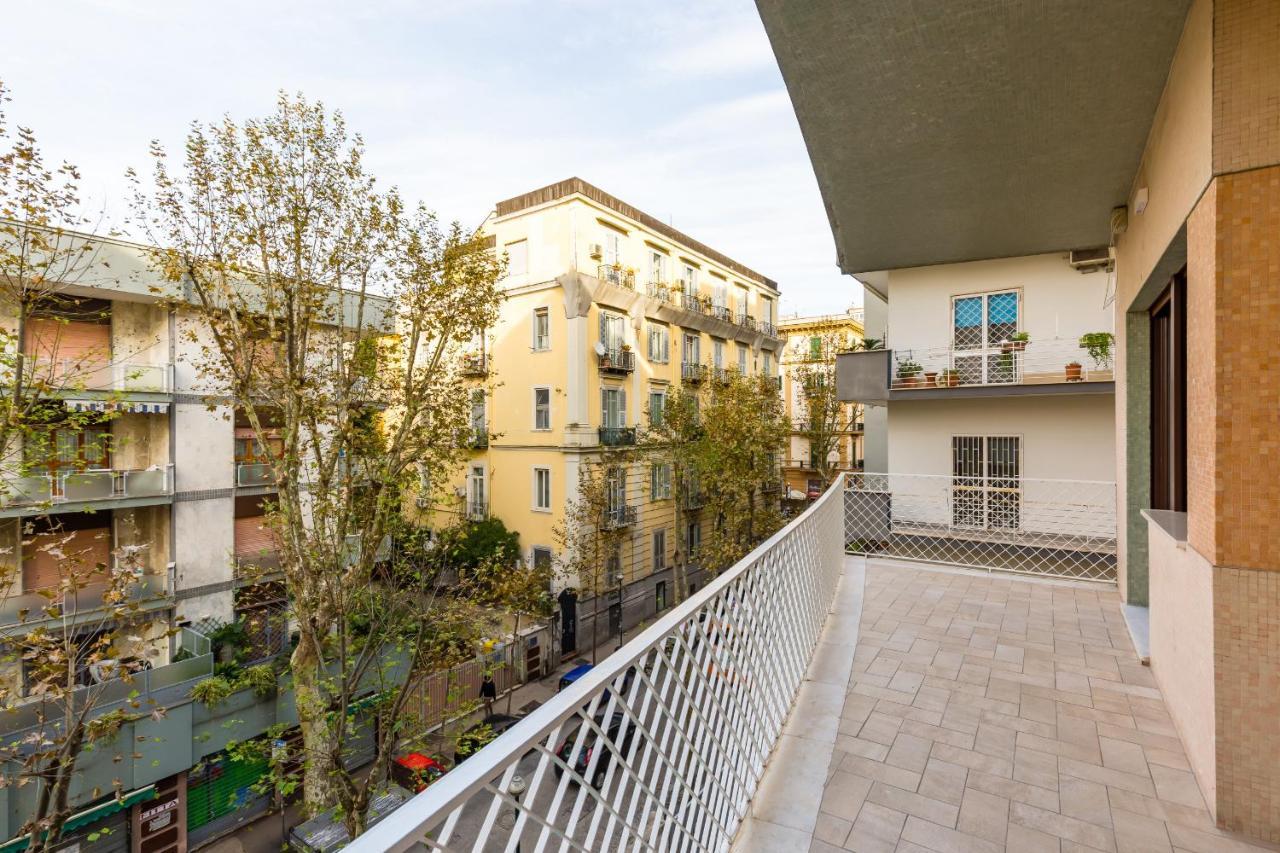 Style Houses In Naples By Wonderful Italy Exteriör bild